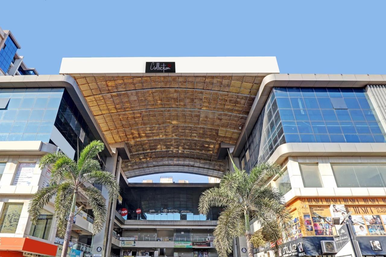 Hotel Solitaire, Best Luxurious Hotel Ac Rooms In Surat Buitenkant foto