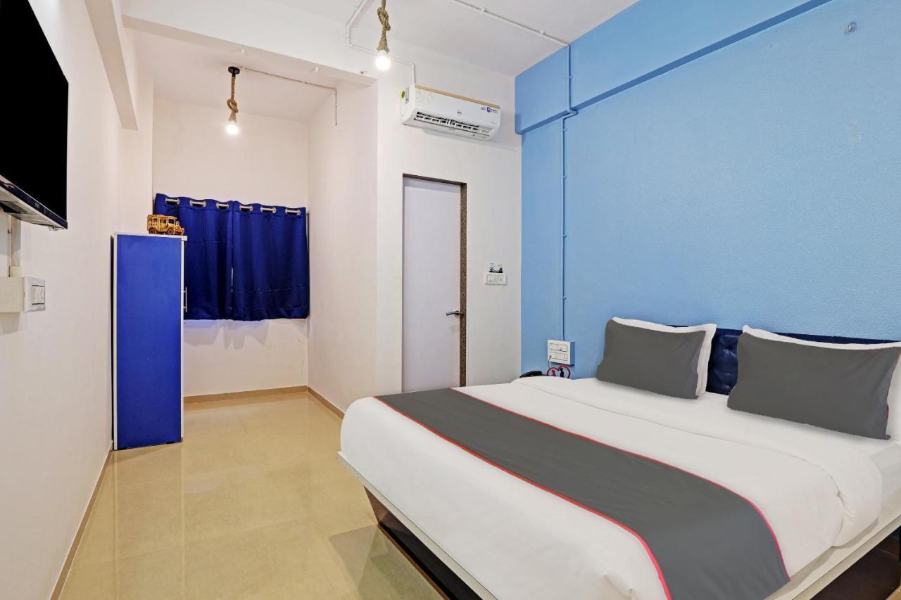 Hotel Solitaire, Best Luxurious Hotel Ac Rooms In Surat Buitenkant foto