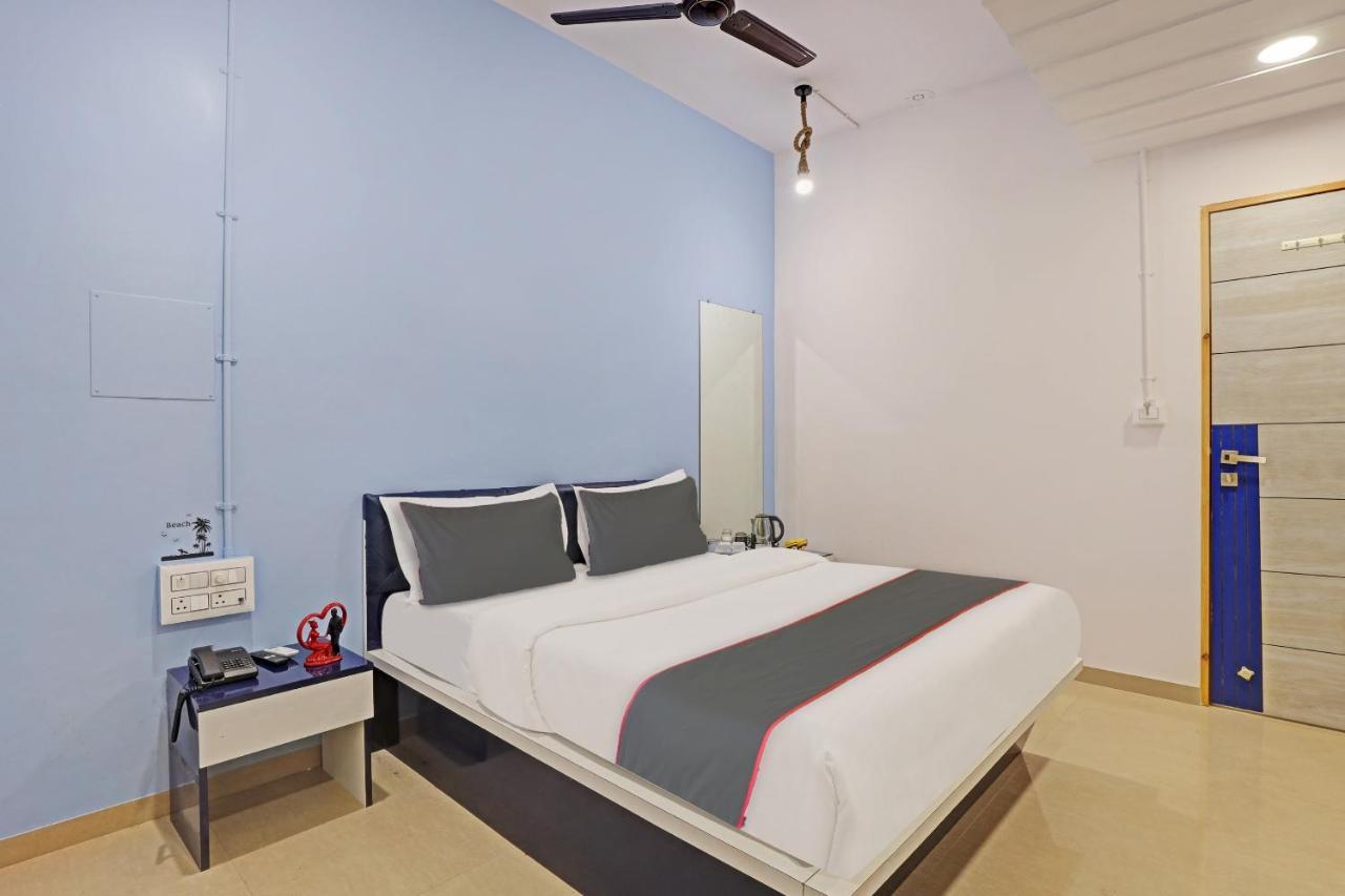 Hotel Solitaire, Best Luxurious Hotel Ac Rooms In Surat Buitenkant foto
